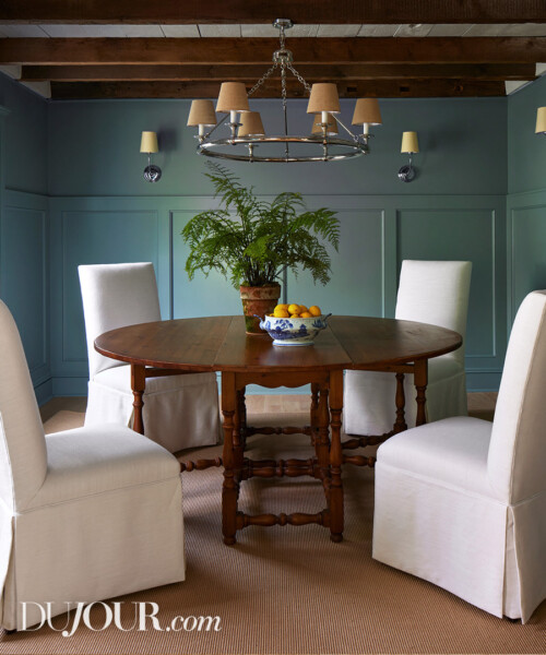 Discover Cottage Charm in Bellport